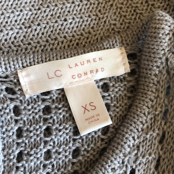 Lauren Conrad cold shoulder sweater Size XS - Picture 5 of 7
